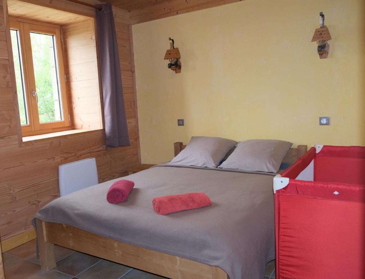 Gite Le Corral Cheminas Kültér fotó